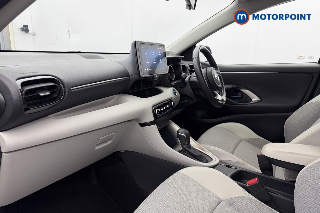 Used Toyota Yaris 2022 for sale - 77650709: Photo 37