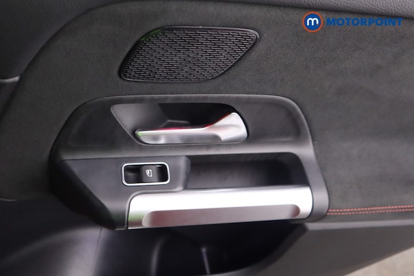 Used Mercedes-Benz GLB 2021 for sale - 76262207: Photo 28