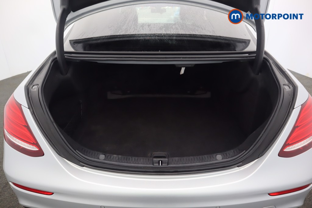 Used Mercedes-Benz E Class 2018 for sale - 77117647: Photo 43