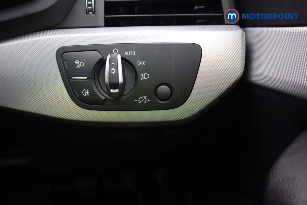 Used Audi A4 2019 for sale - 77324080: Photo 15