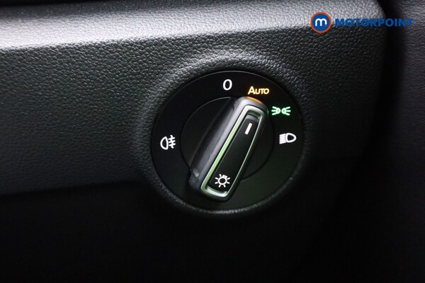 Used Volkswagen T-Roc 2022 for sale - 76038350: Photo 17
