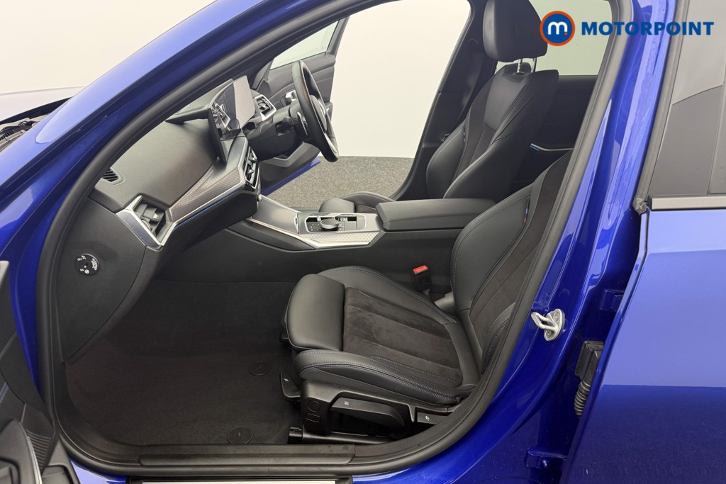 Used BMW 3 Series 2024 for sale - 77297483: Photo 29