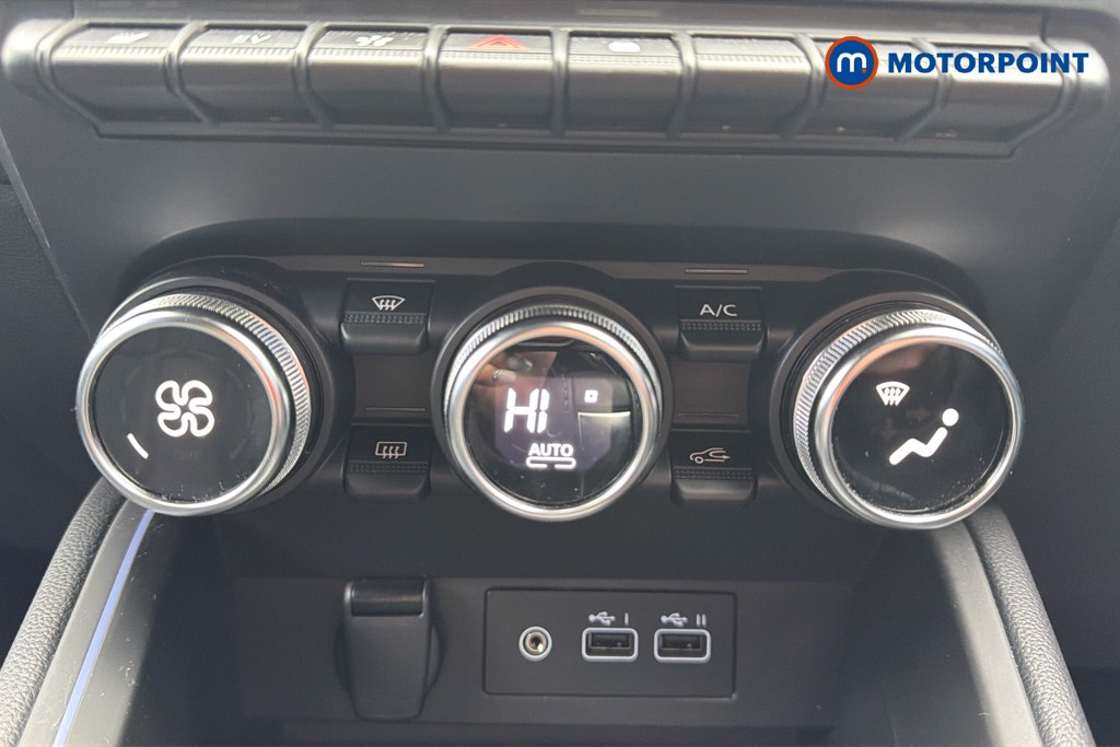 Used Renault Clio 2024 for sale - 77804770: Photo 19