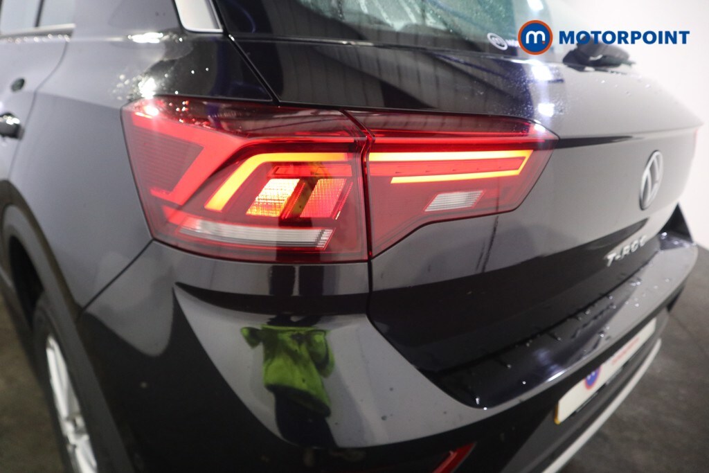 Used Volkswagen T-Roc 2023 for sale - 77429309: Photo 31