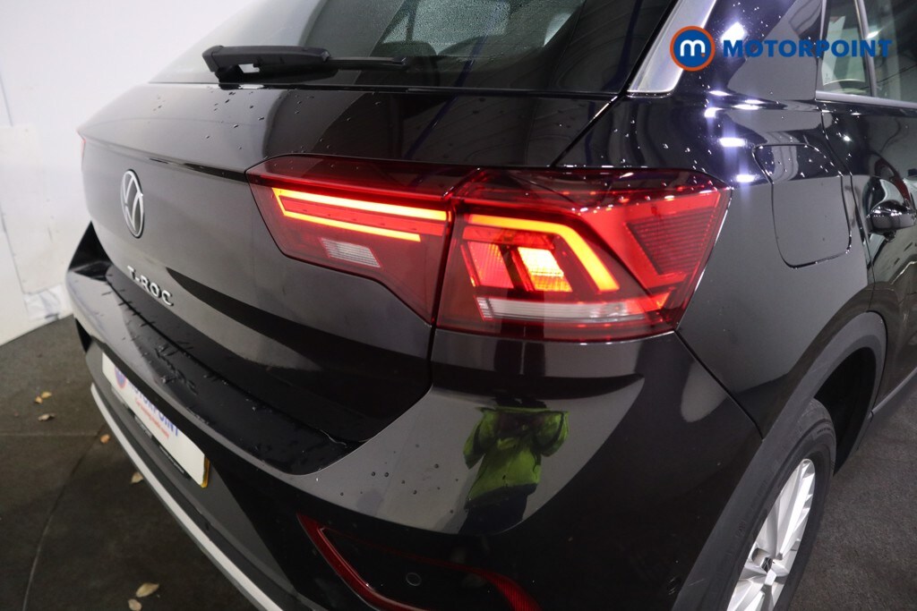 Used Volkswagen T-Roc 2023 for sale - 77429309: Photo 32