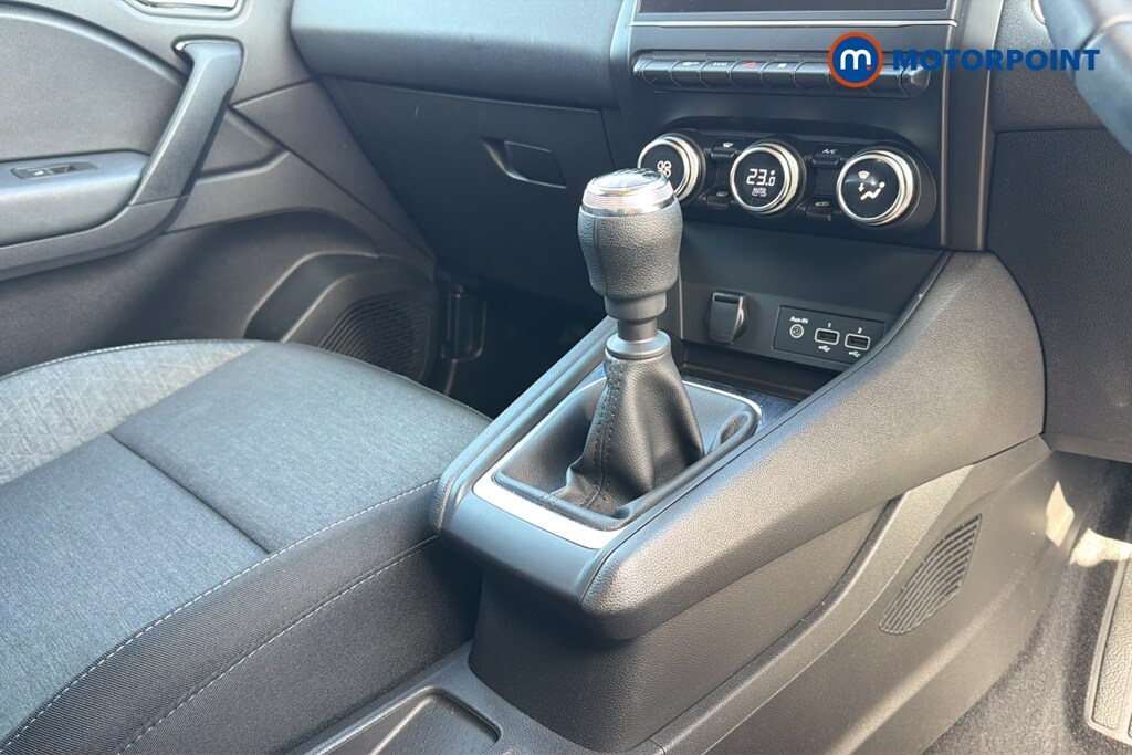 Used Renault Captur 2023 for sale - 78144985: Photo 18