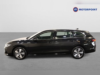 Used Volkswagen Passat 2025 for sale - 76394327: Photo