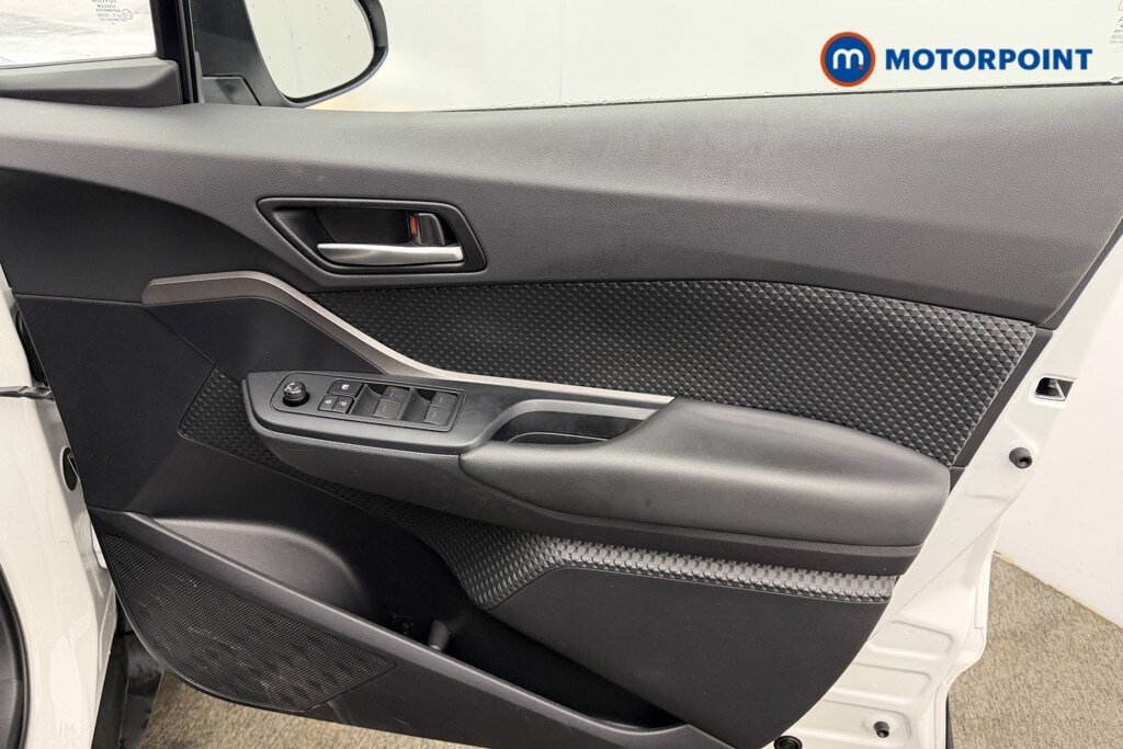 Used Toyota C-HR 2023 for sale - 77421120: Photo 32