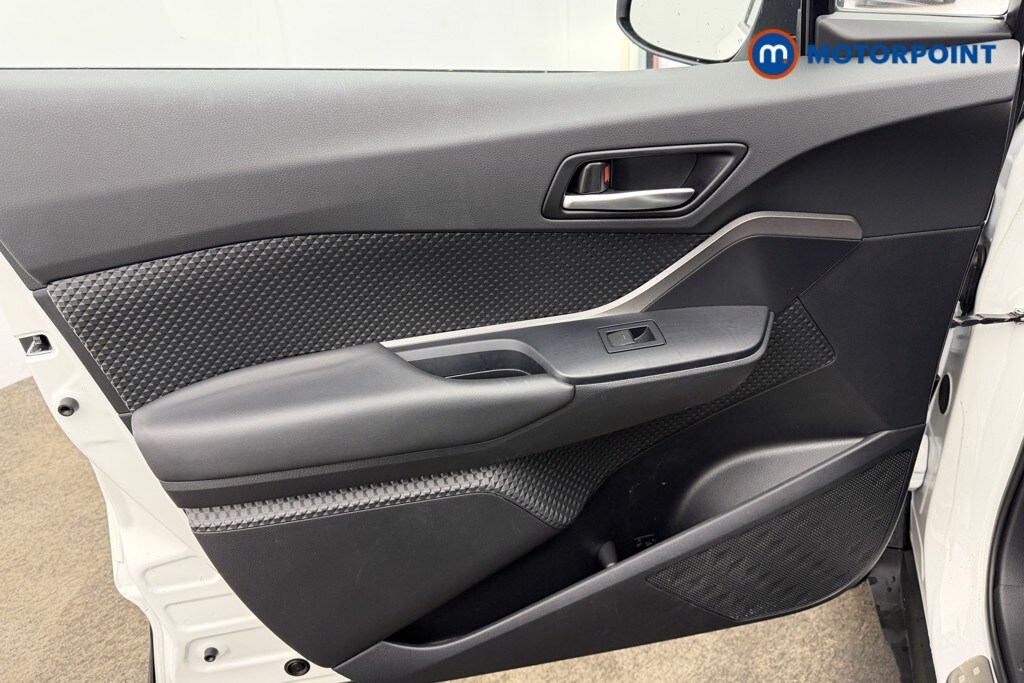 Used Toyota C-HR 2023 for sale - 77421120: Photo 45