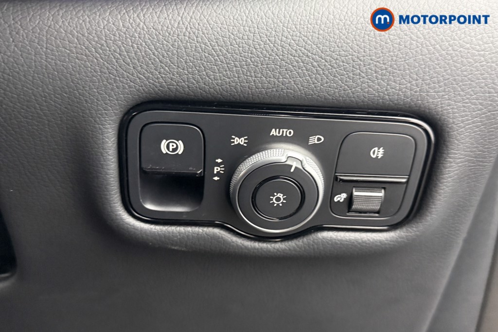 Used Mercedes-Benz V-Class 2024 for sale - 76723201: Photo 23