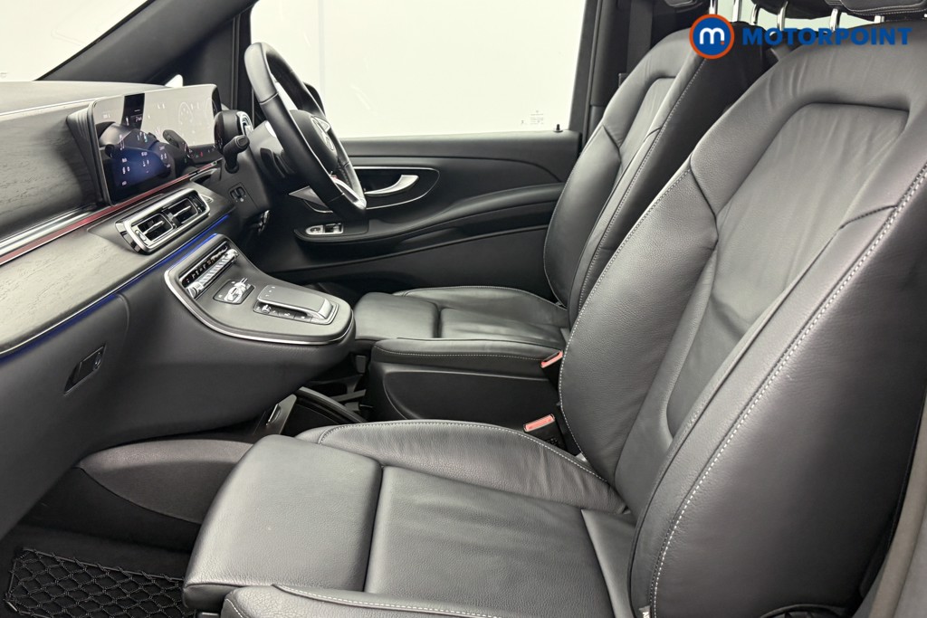 Used Mercedes-Benz V-Class 2024 for sale - 76723201: Photo 32