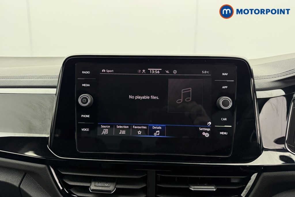 Used Volkswagen T-Roc for sale - 77297851: Photo 16