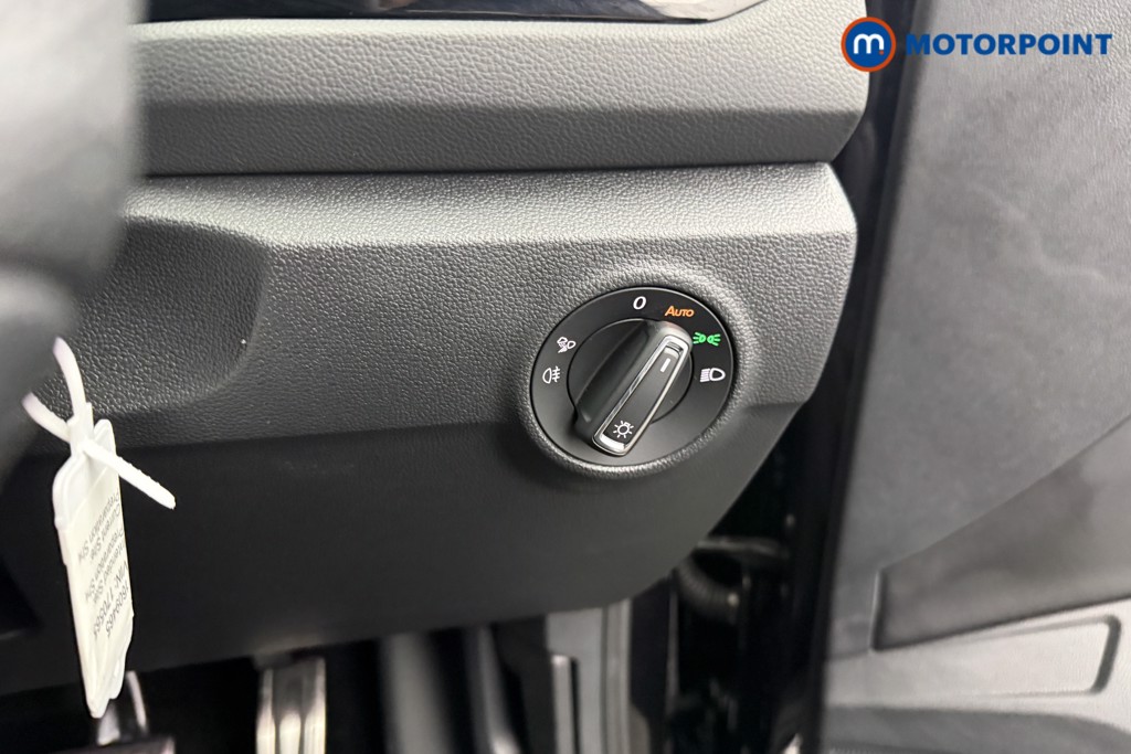 Used Volkswagen T-Roc for sale - 77297851: Photo 25