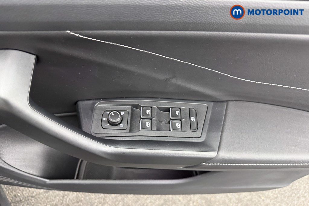 Used Volkswagen T-Roc for sale - 77297851: Photo 26