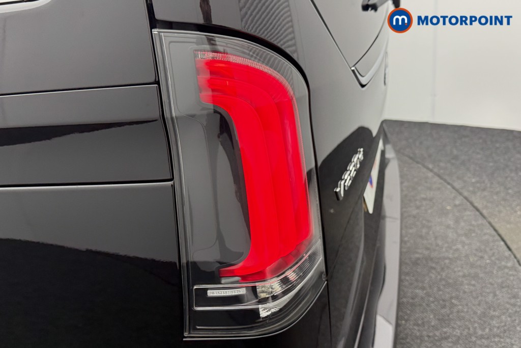 Used Mercedes-Benz V-Class 2024 for sale - 77117623: Photo 36