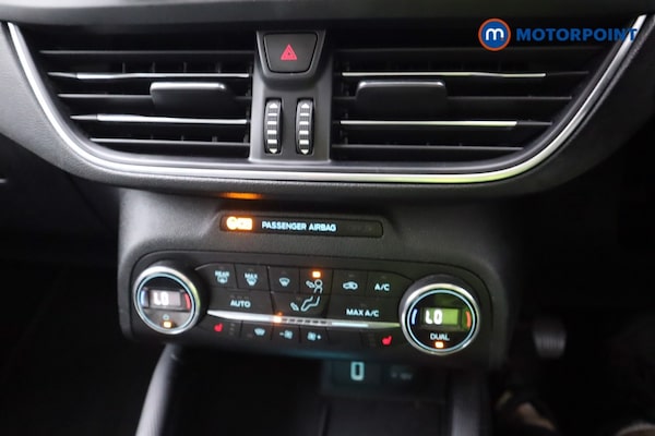 Used Ford Focus 2020 for sale - 76235036: Photo 11