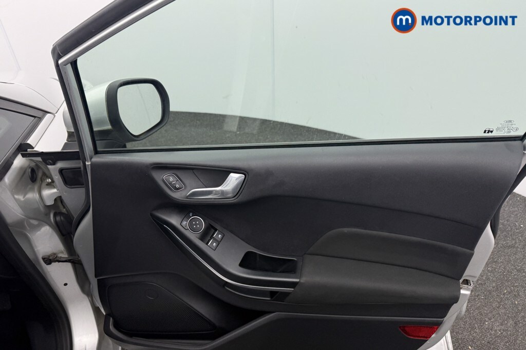 Used Ford Fiesta 2018 for sale - 77848895: Photo 16