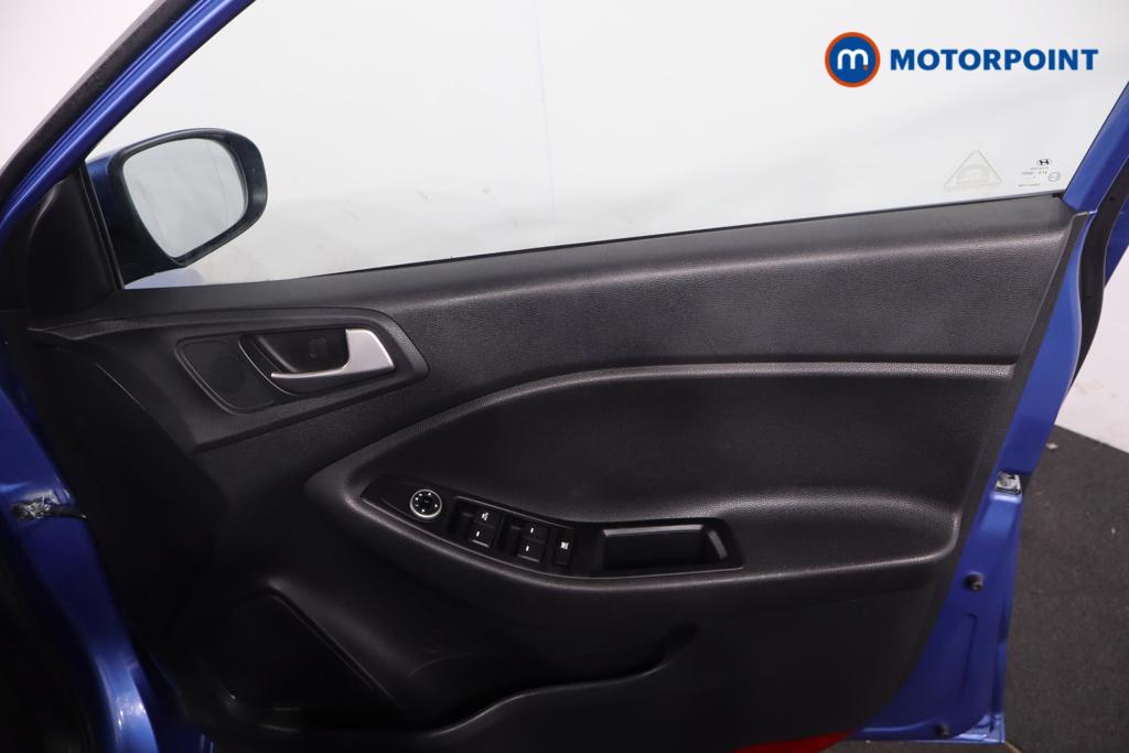 Used Hyundai i20 2019 for sale - 77730318: Photo 17