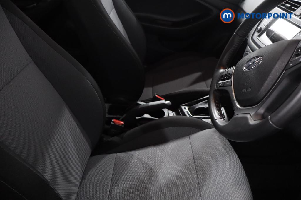 Used Hyundai i20 2019 for sale - 77730318: Photo 19