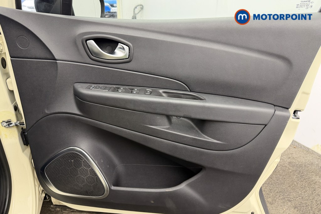 Used Renault Captur 2018 for sale - 77367868: Photo 27