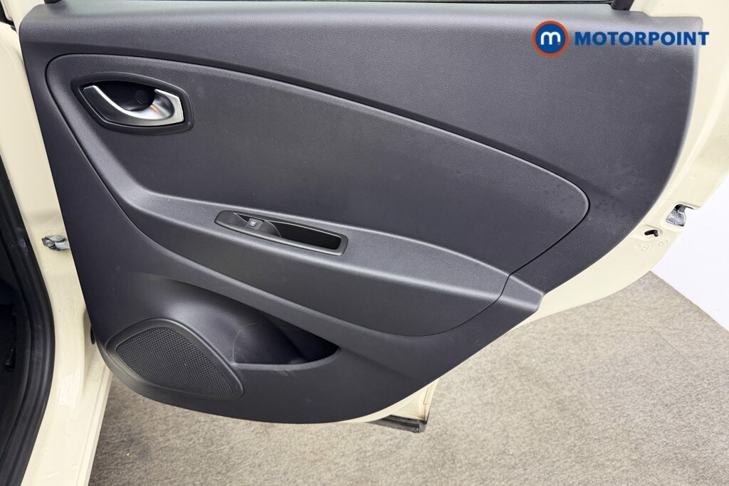 Used Renault Captur 2018 for sale - 77367868: Photo 33