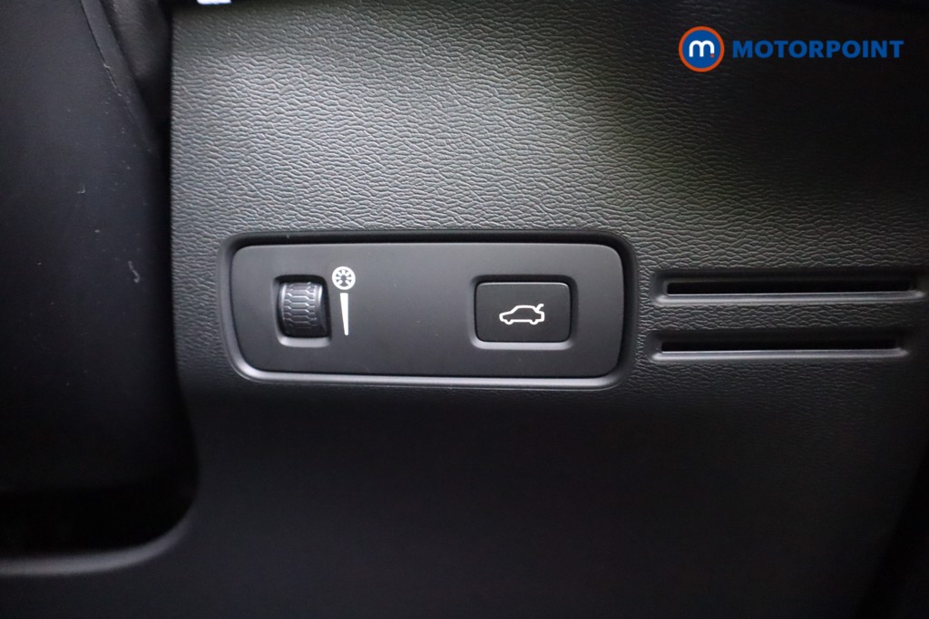 Used Volvo XC40 2020 for sale - 76355871: Photo 16