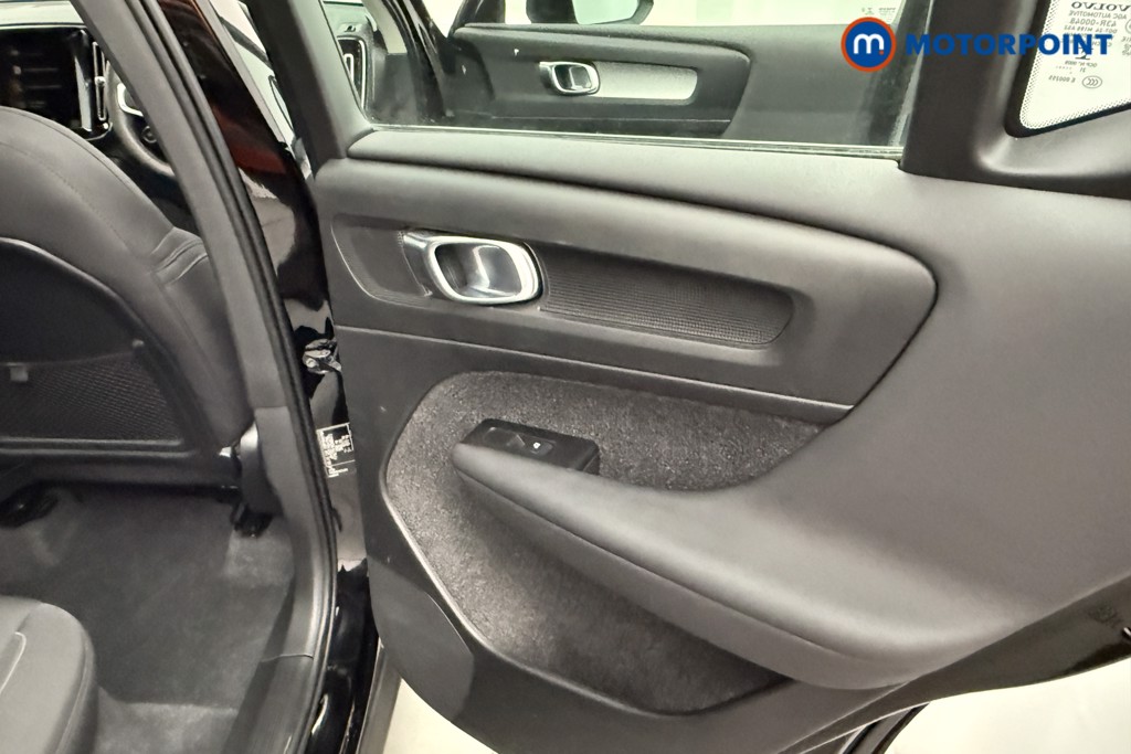 Used Volvo XC40 2021 for sale - 77196128: Photo 10