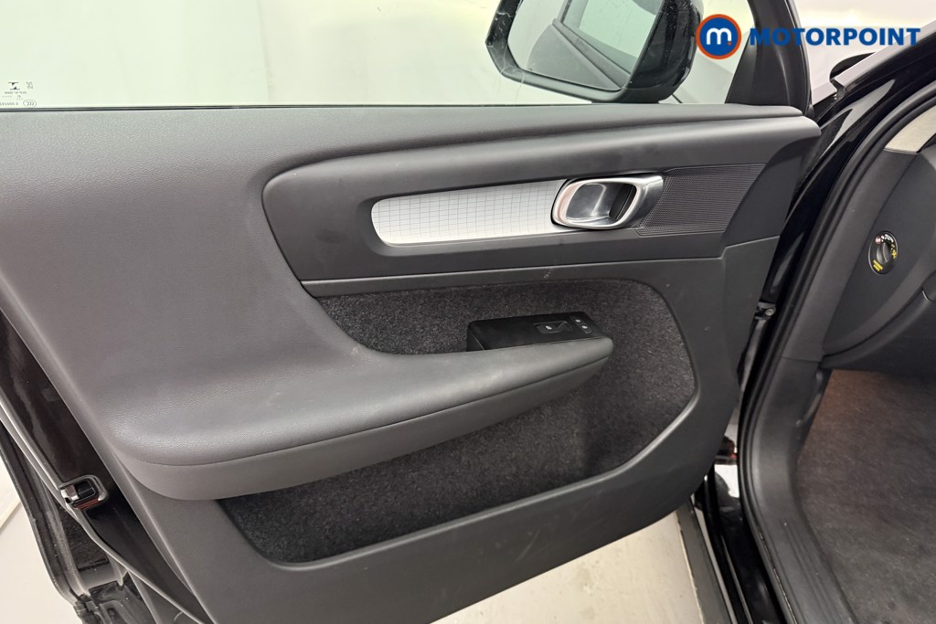 Used Volvo XC40 2021 for sale - 77196128: Photo 17