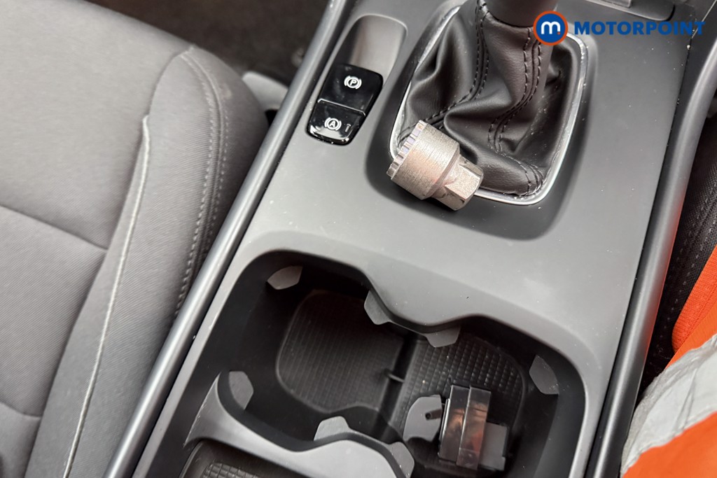 Used Volvo XC40 2021 for sale - 77196128: Photo 4