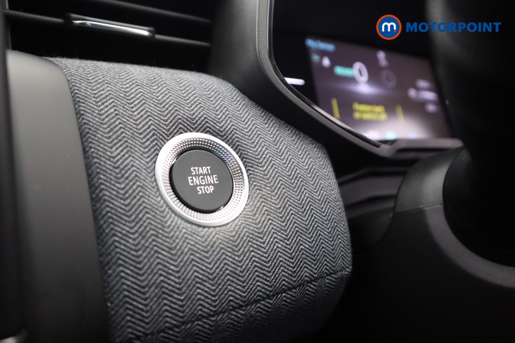 Used Renault Clio 2024 for sale - 77128335: Photo 21