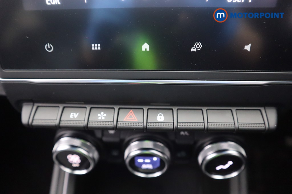 Used Renault Clio 2024 for sale - 77128335: Photo 22