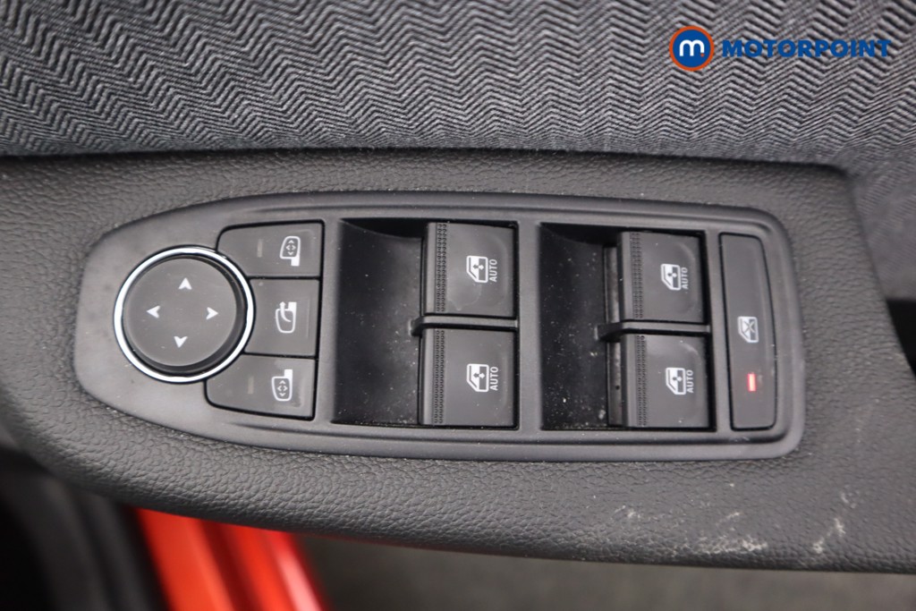 Used Renault Clio 2024 for sale - 77128335: Photo 32