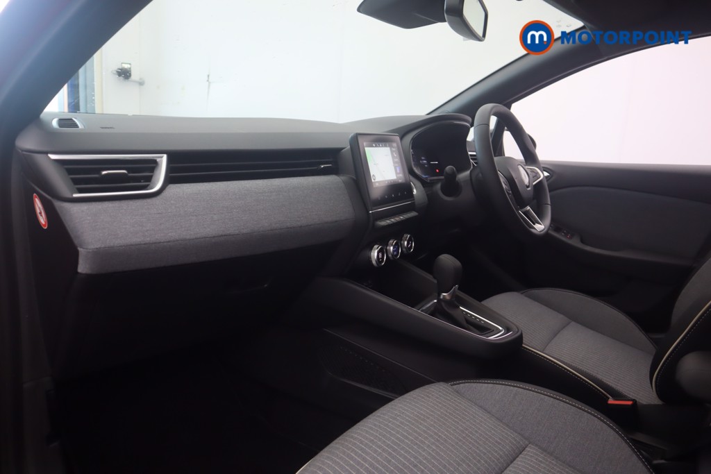 Used Renault Clio 2024 for sale - 77128335: Photo 45