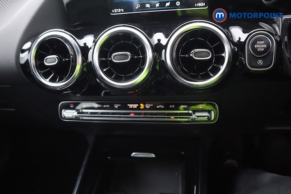 Used Mercedes-Benz GLA 2021 for sale - 76262230: Photo 11