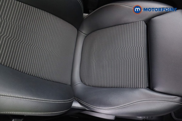 Used Mercedes-Benz GLA 2021 for sale - 76262230: Photo 23
