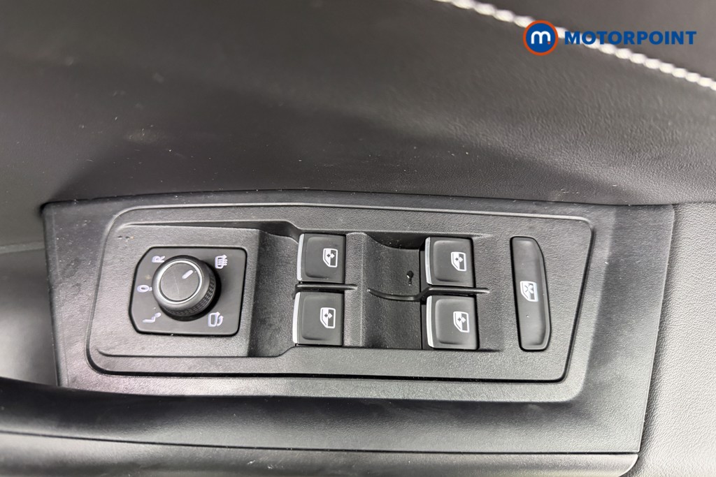 Used Volkswagen T-Roc 2025 for sale - 77275121: Photo 28