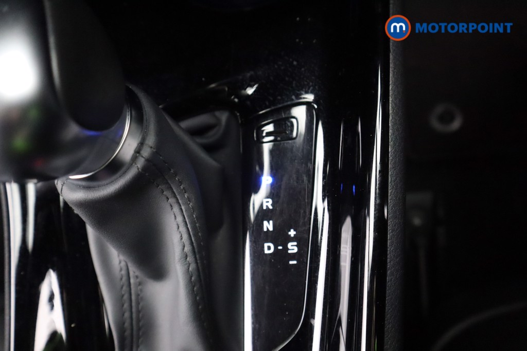 Used Toyota C-HR 2023 for sale - 77128409: Photo 25