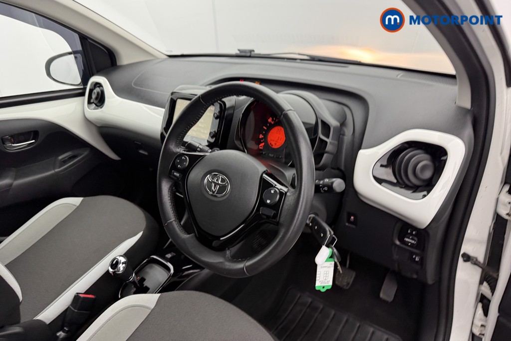 Used Toyota AYGO 2017 for sale - 77500634: Photo 11