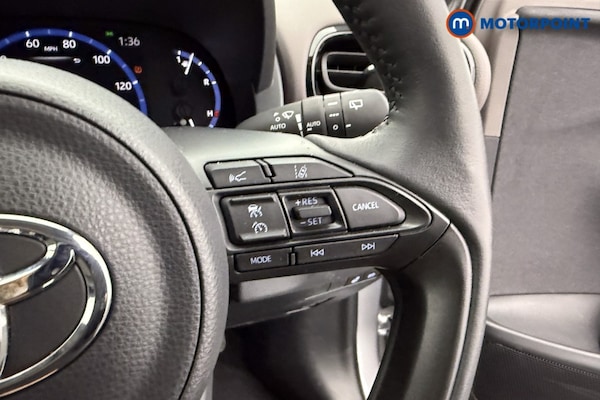 Used Toyota Yaris Cross 2023 for sale - 75515129: Photo 24