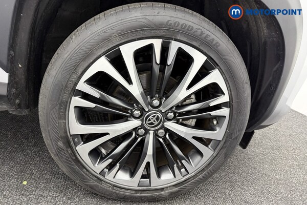 Used Toyota Yaris Cross 2023 for sale - 75515129: Photo 44