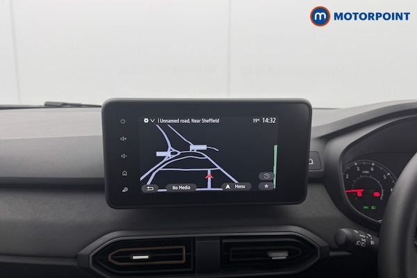 Used Dacia Sandero Stepway 2024 for sale - 75672636: Photo 10