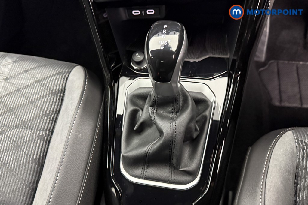 Used Volkswagen T-Roc for sale - 77297854: Photo 21