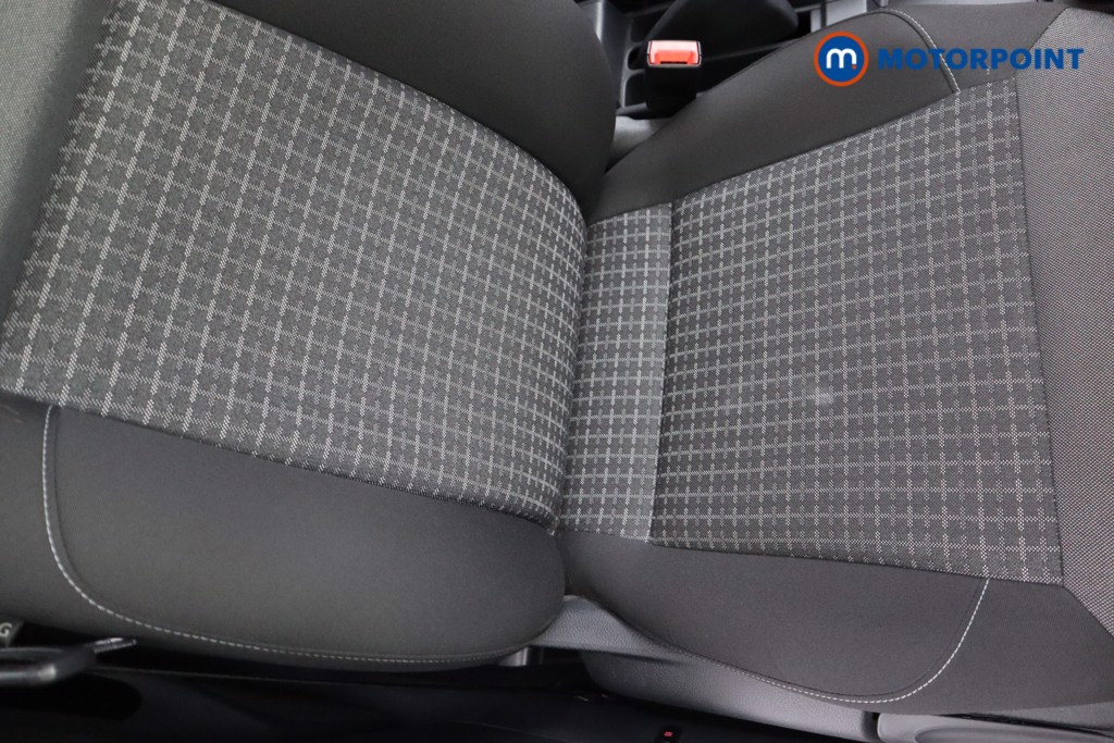 Used Volkswagen Polo 2015 for sale - 76344901: Photo 24
