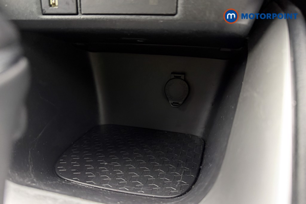 Used Toyota Yaris 2021 for sale - 77951513: Photo 21