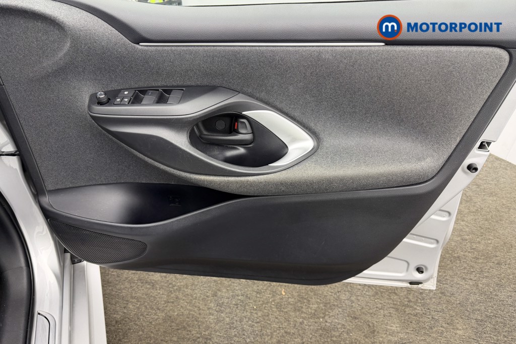 Used Toyota Yaris 2021 for sale - 77951513: Photo 27