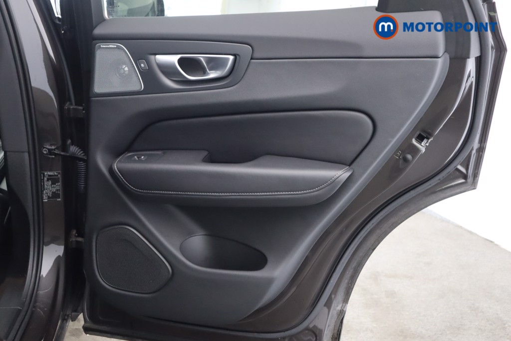 Used Volvo XC60 2023 for sale - 76405448: Photo 35