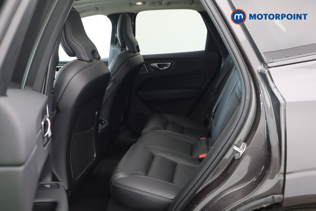 Used Volvo XC60 2023 for sale - 76405448: Photo 40