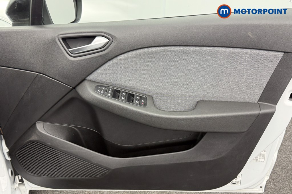 Used Renault Clio 2024 for sale - 77117703: Photo 24