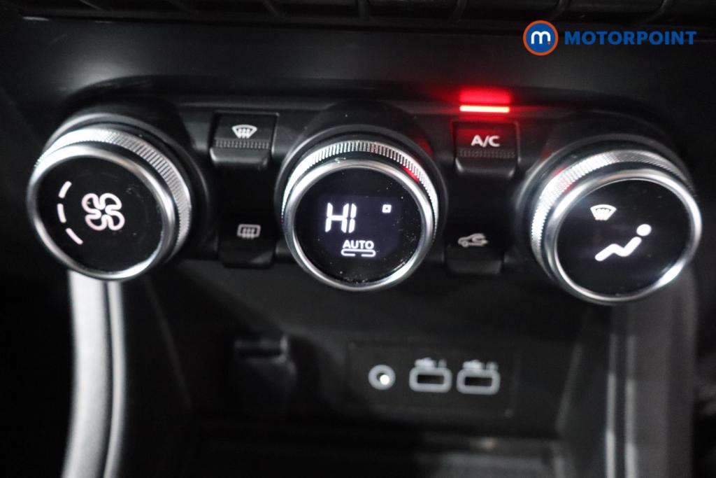 Used Renault Captur 2024 for sale - 77104256: Photo 16