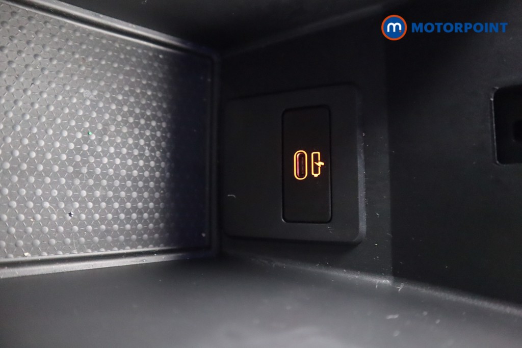 Used BMW 1 Series 2023 for sale - 76767308: Photo 28